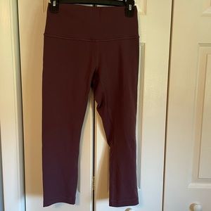 Women’s Lululemon Wunder Under HR Tight length 23’